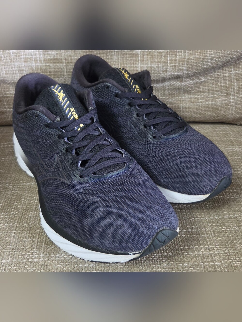 Mizuno Wave Rider 26 Men's Running Shoes - Grey/Black - Size US 8 (J1GC220302)